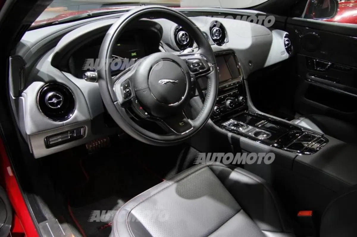 Jaguar al Salone di Francoforte 2013 (17)