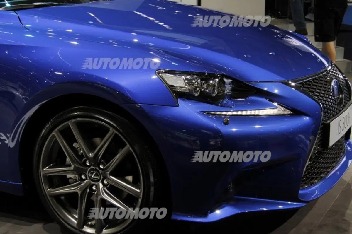 Lexus al Salone di Francoforte 2013 (11)