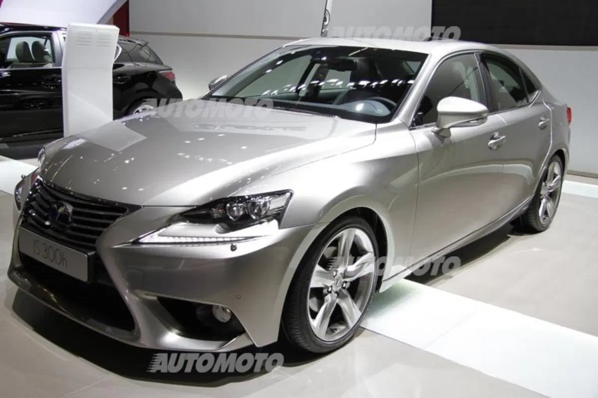 Lexus al Salone di Francoforte 2013 (16)