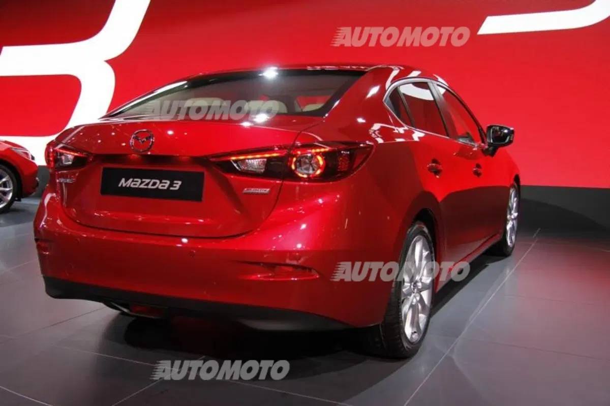 Mazda al Salone di Francoforte 2013 (2)
