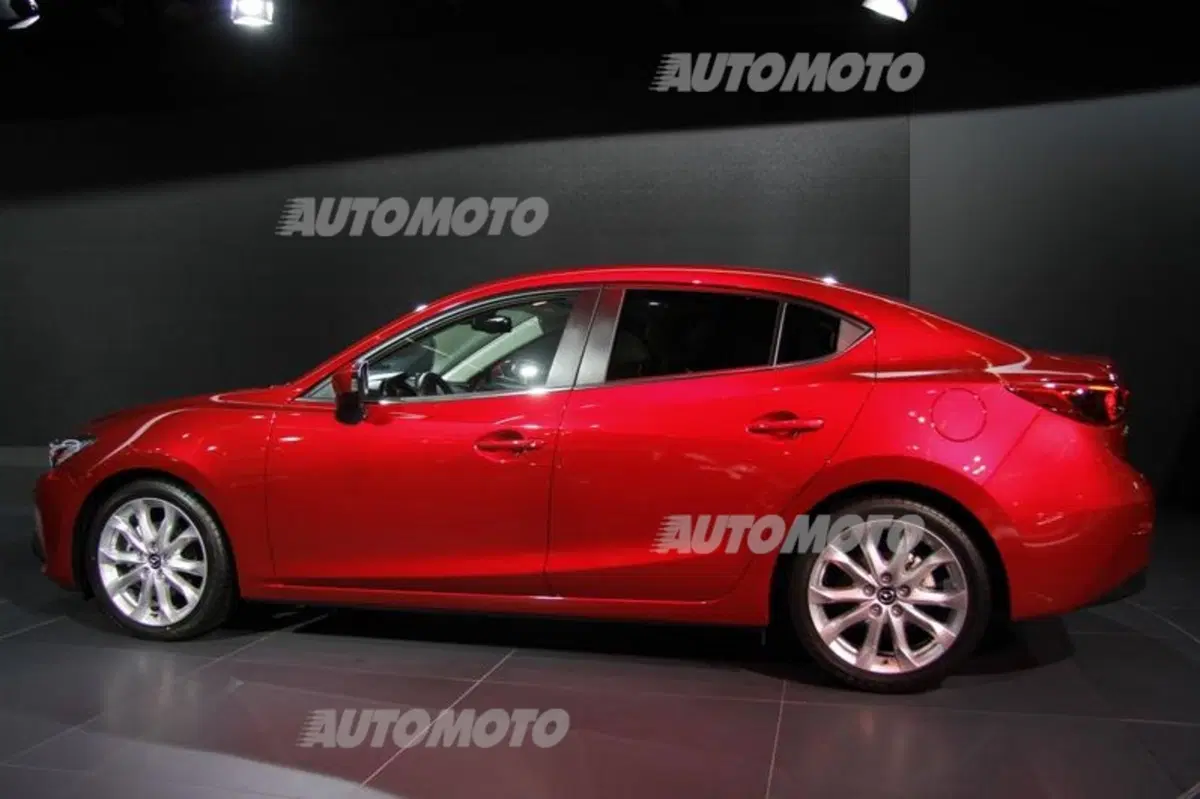 Mazda al Salone di Francoforte 2013 (6)