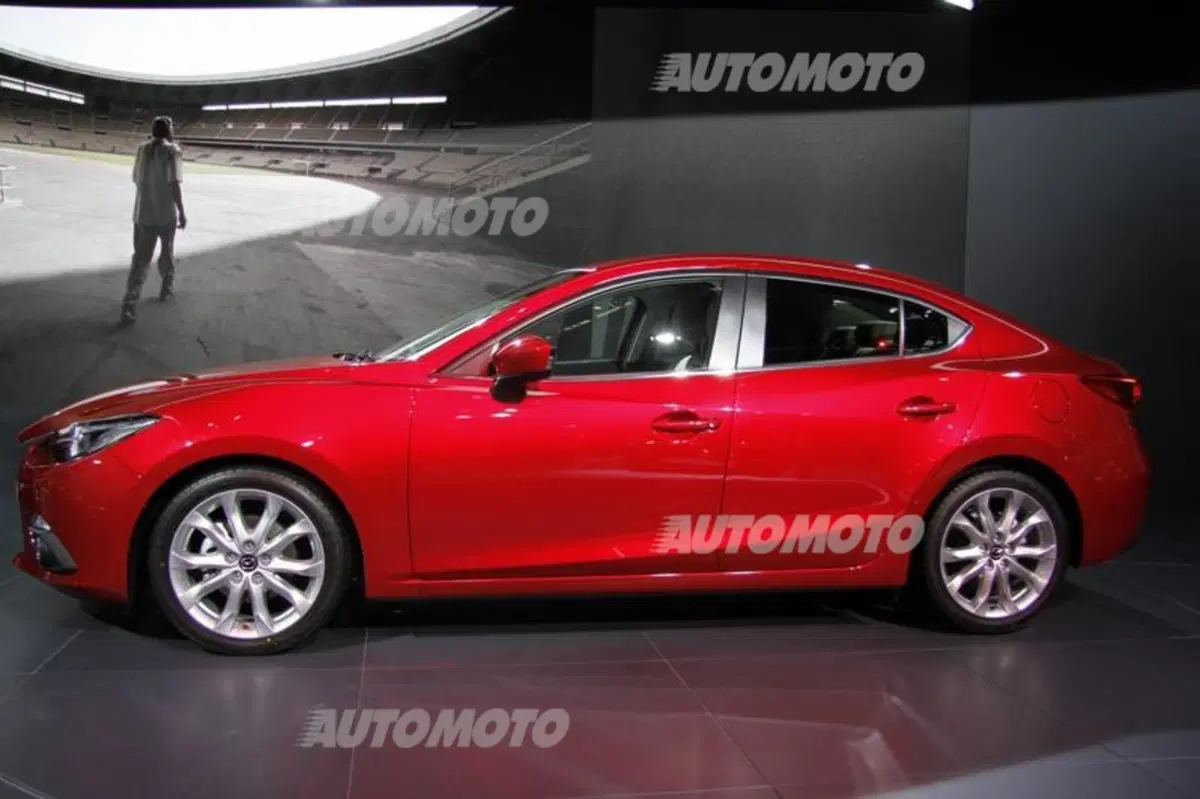 Mazda al Salone di Francoforte 2013 (7)