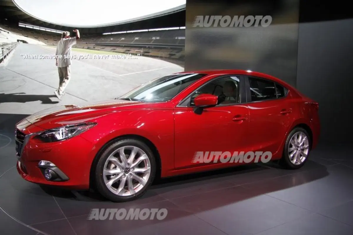 Mazda al Salone di Francoforte 2013 (8)