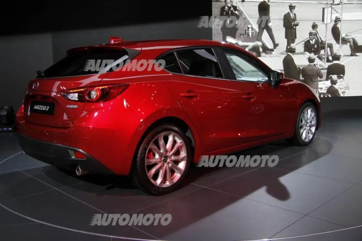 Mazda al Salone di Francoforte 2013 (12)