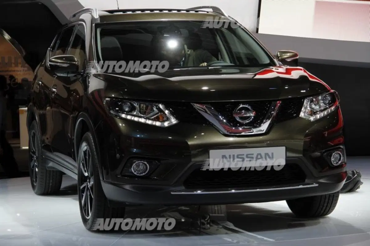 Nissan al Salone di Francoforte 2013 (11)
