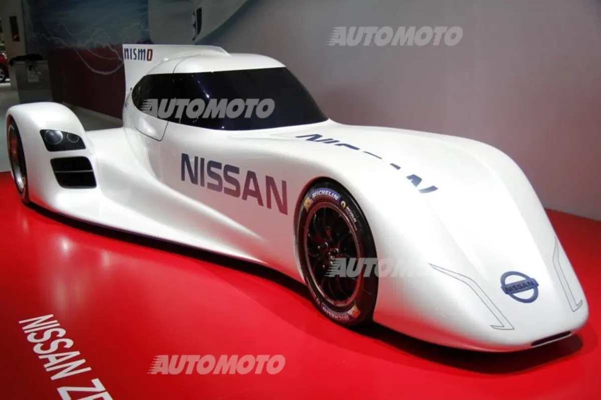 Nissan al Salone di Francoforte 2013 (27)