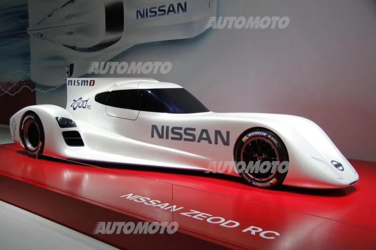 Nissan al Salone di Francoforte 2013 (28)