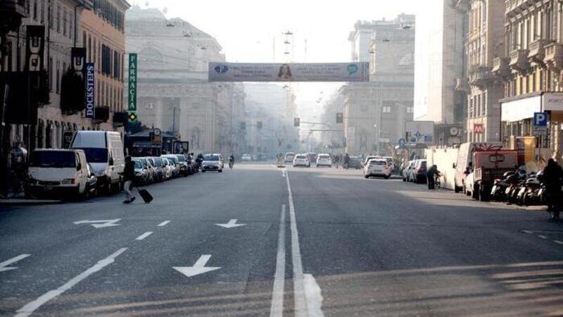 Blocco auto: misure antismog a Milano domenica 11 dicembre