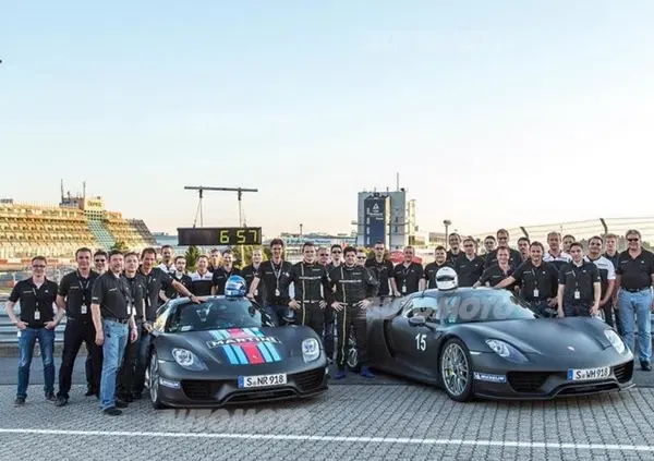Porsche 918 Spyder: ha già strappato il nuovo record al Nürburgring