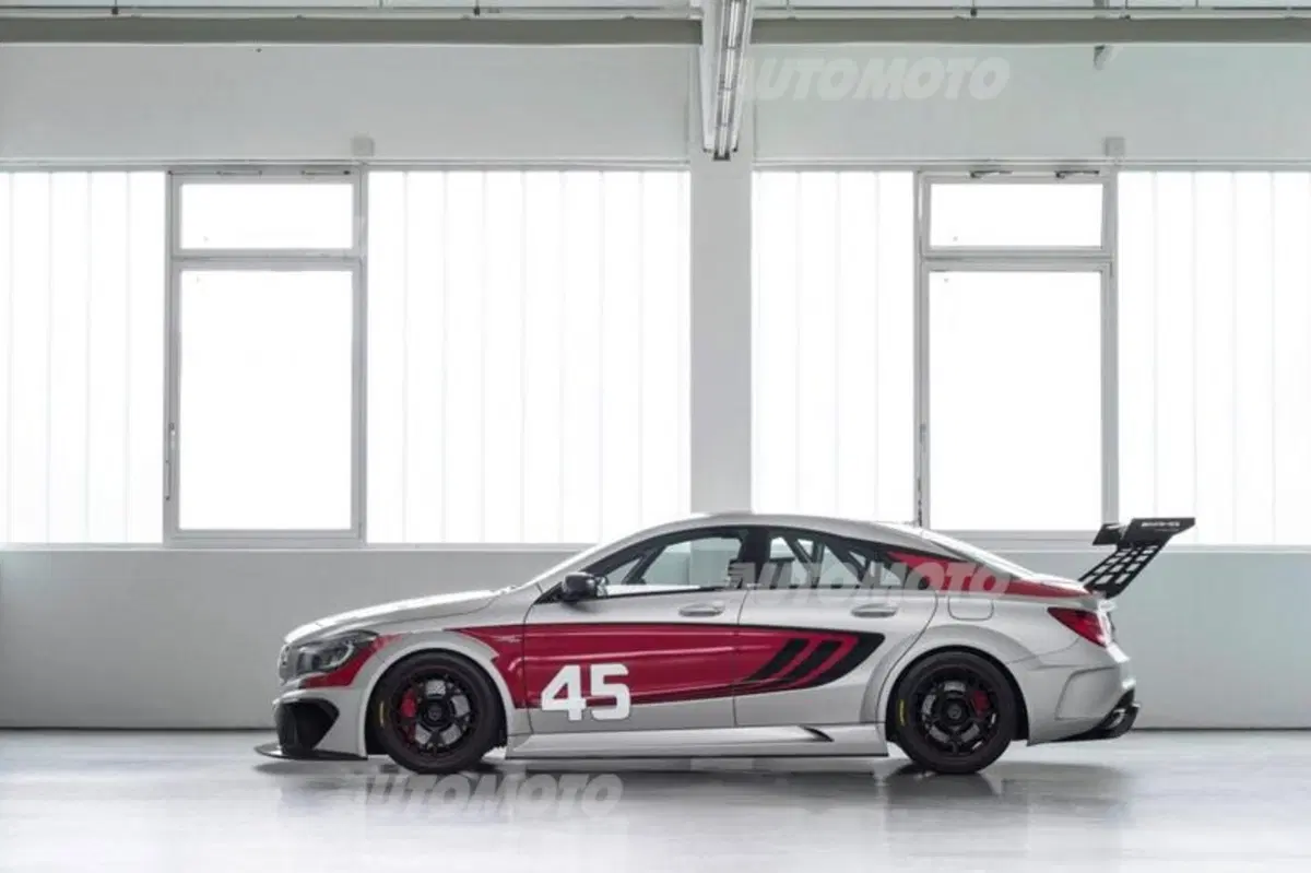 Mercedes-Benz CLA 45 AMG Racing Series concept (6)