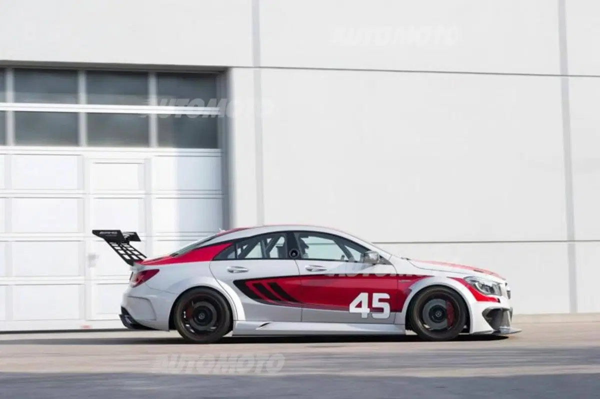Mercedes-Benz CLA 45 AMG Racing Series concept (14)