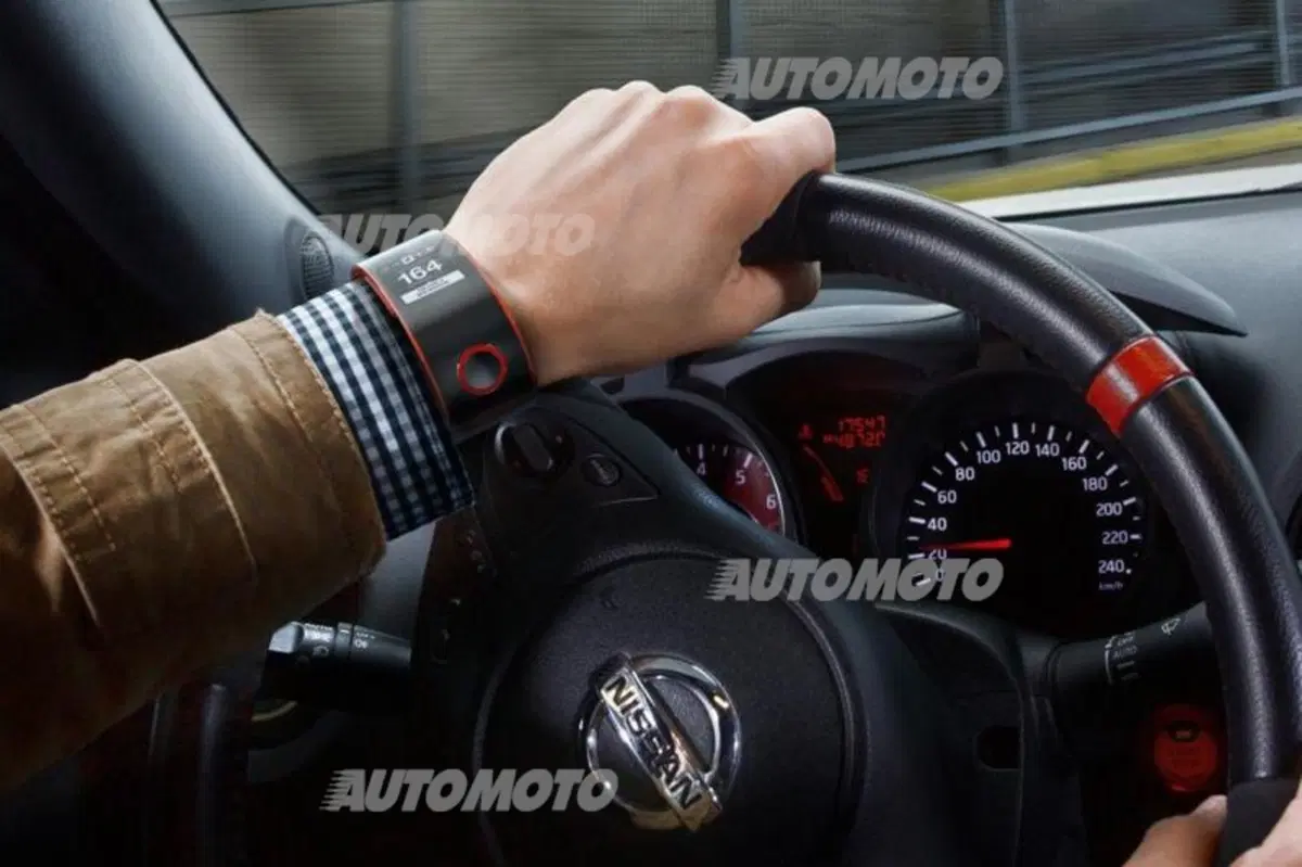 Nissan Nismo Watch: il primo orologio capace di connettere veicolo e guidatore