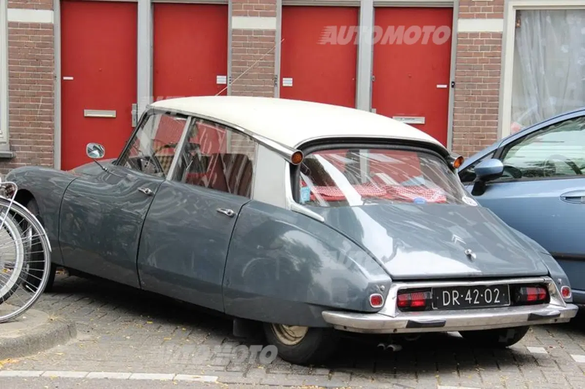 Citroen DS: nell'officina dove rinasce il mito francese (8)