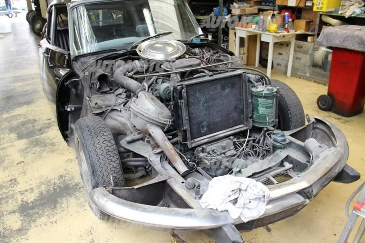 Citroen DS: nell'officina dove rinasce il mito francese (30)
