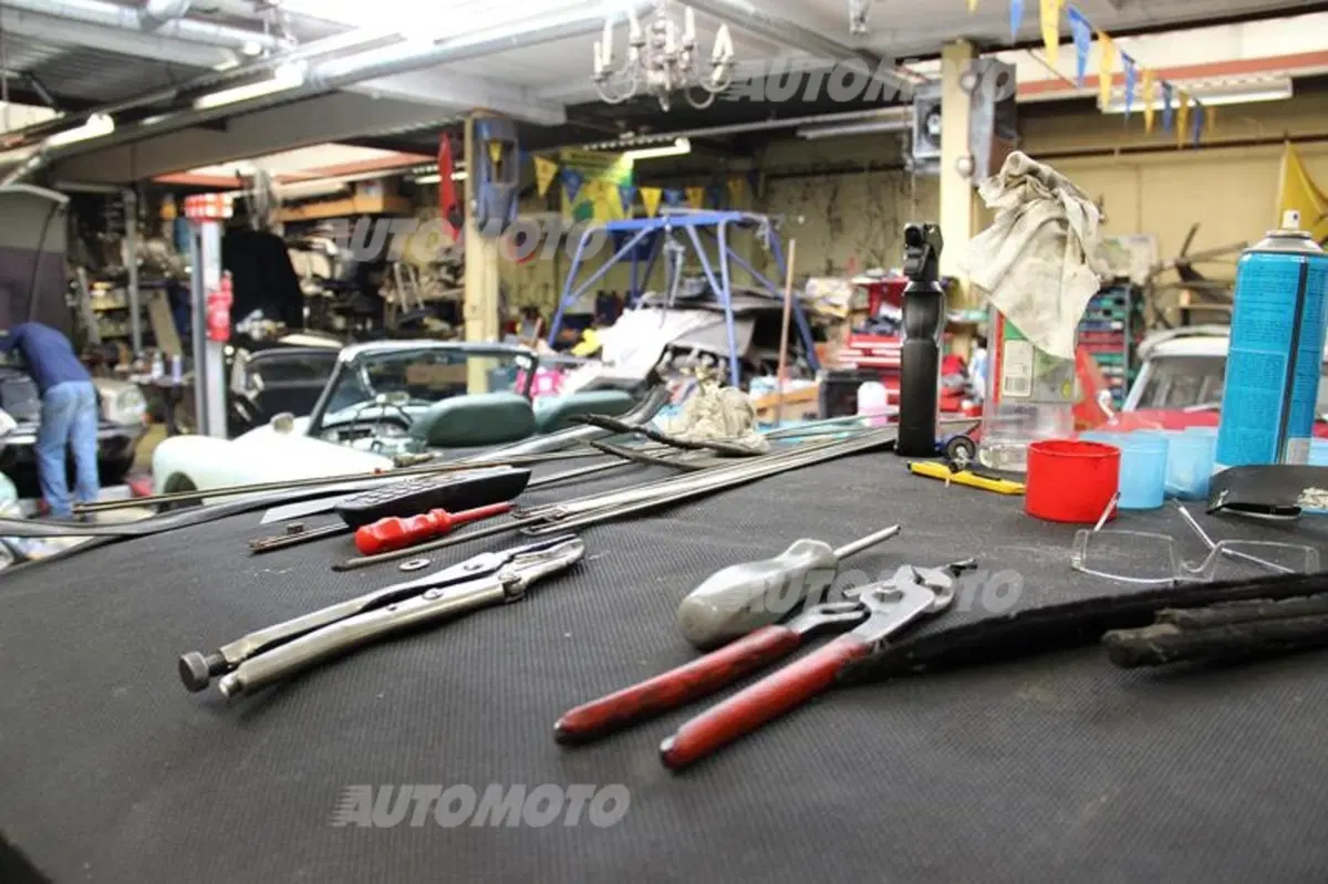 Citroen DS: nell'officina dove rinasce il mito francese (38)