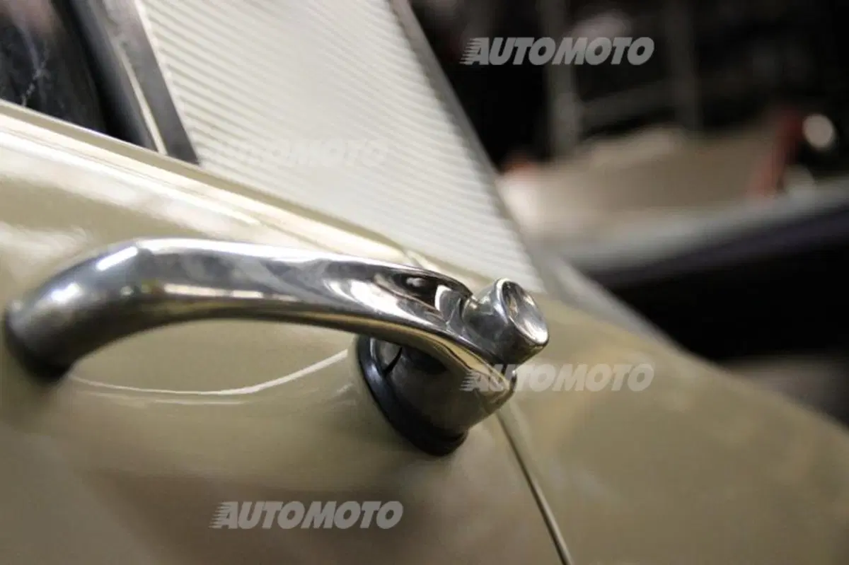 Citroen DS: nell'officina dove rinasce il mito francese (61)