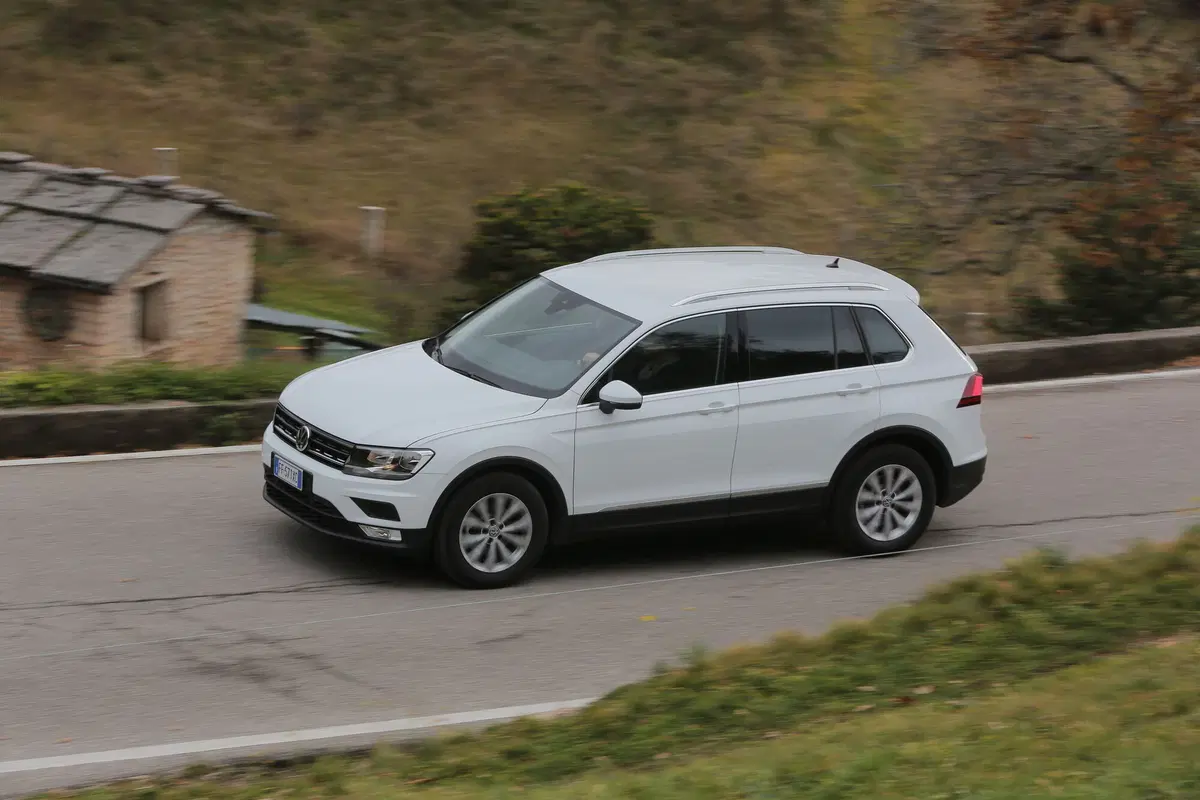 Volkswagen Tiguan, la prova del Diesel 1.6 TDI 115 CV [Video primo test] (5)