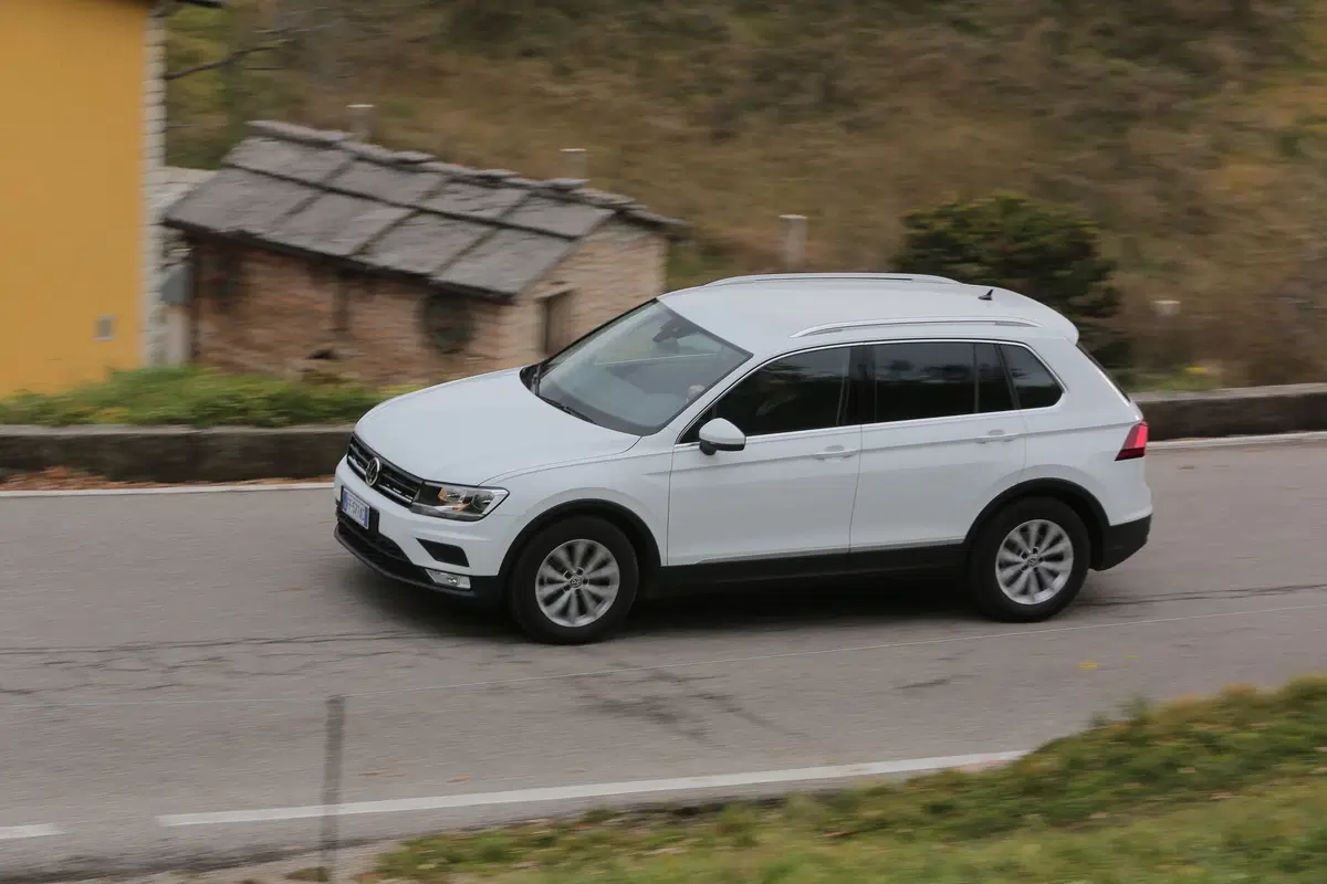 Volkswagen Tiguan, la prova del Diesel 1.6 TDI 115 CV [Video primo test] (7)