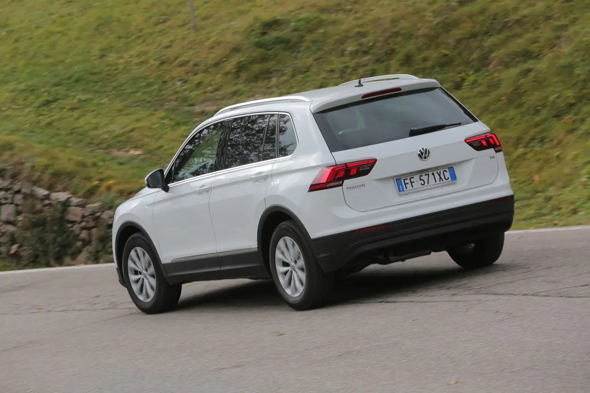 Volkswagen Tiguan, la prova del Diesel 1.6 TDI 115 CV [Video primo test] (9)
