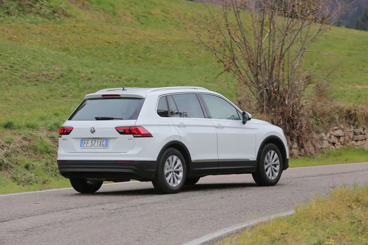 Volkswagen Tiguan, la prova del Diesel 1.6 TDI 115 CV [Video primo test] (16)