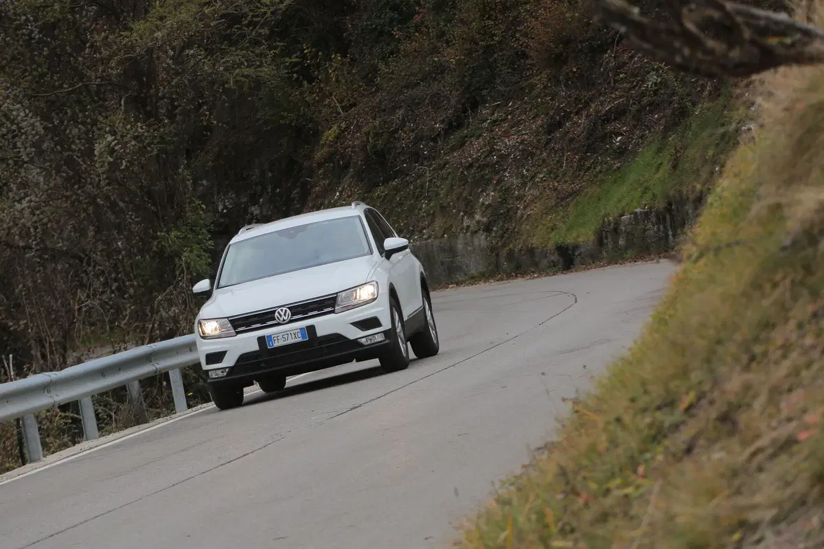 Volkswagen Tiguan, la prova del Diesel 1.6 TDI 115 CV [Video primo test] (27)