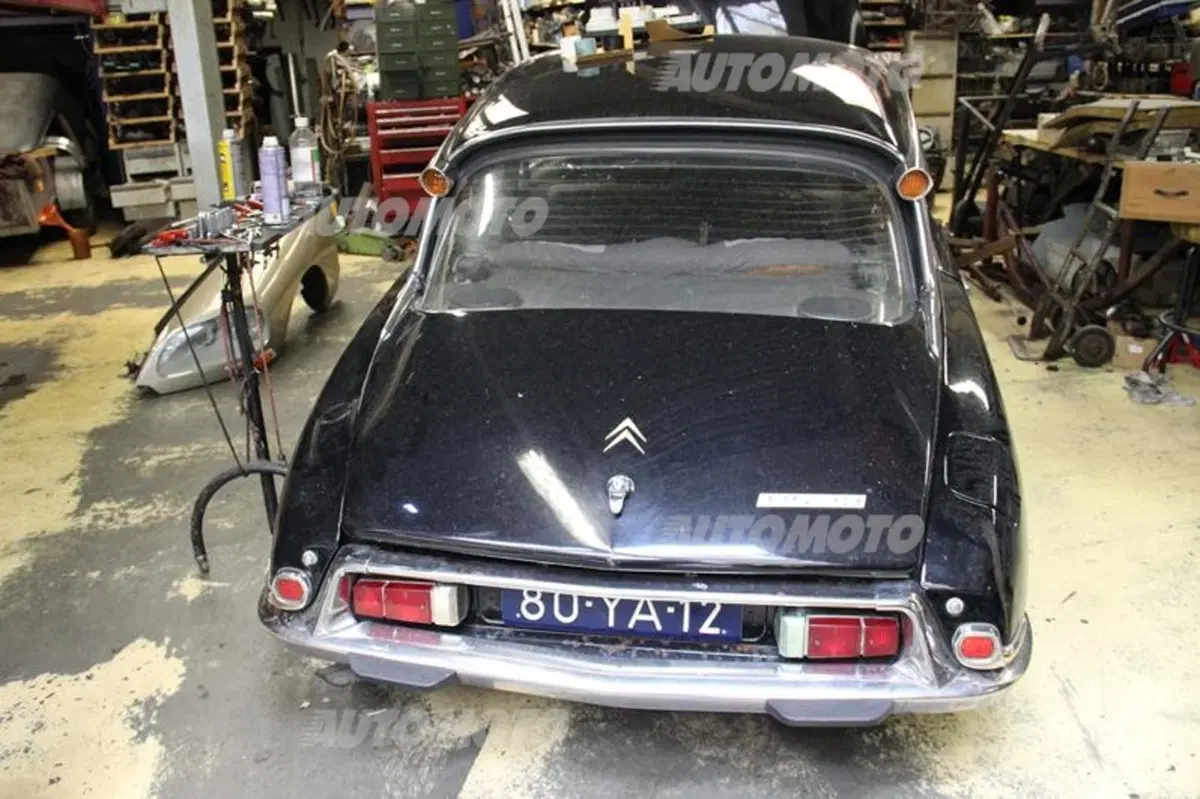 Citroen DS: nell'officina dove rinasce il mito francese (72)