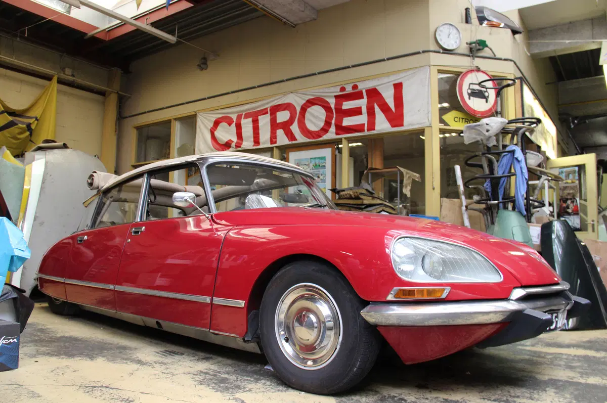 Citroen DS: nell'officina dove rinasce il mito francese (85)