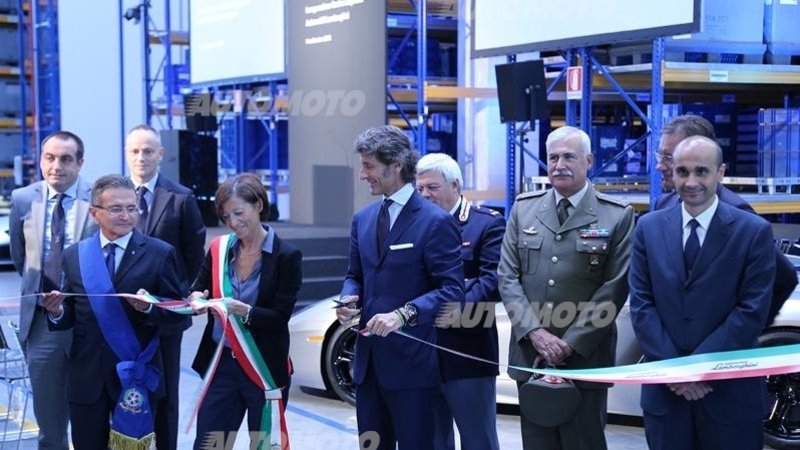 Lamborghini: inaugurato il nuovo centro logistico da 10.000 metri quadri