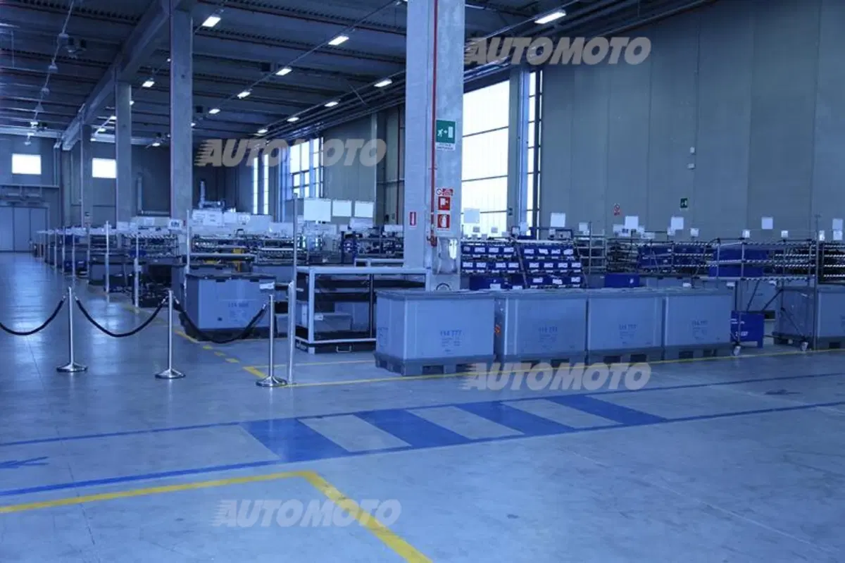 Lamborghini: inaugurato il nuovo centro logistico da 10.000 metri quadri (28)