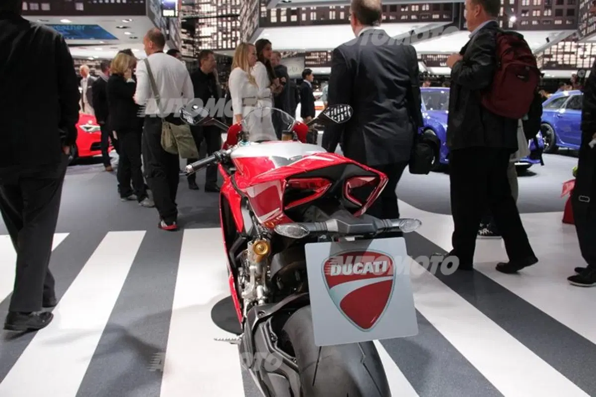 I super-stand del Salone di Francoforte 2013 (46)