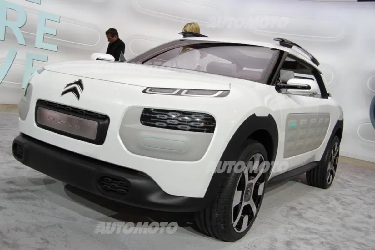 Salone di Francoforte 2013: le concept che anticipano l'auto del futuro (30)