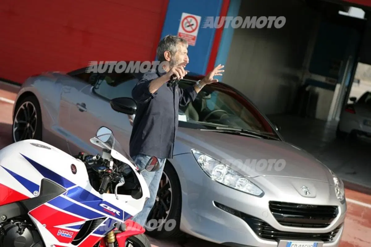 Six Wheels: auto e moto la sfida si gioca in pista (3)