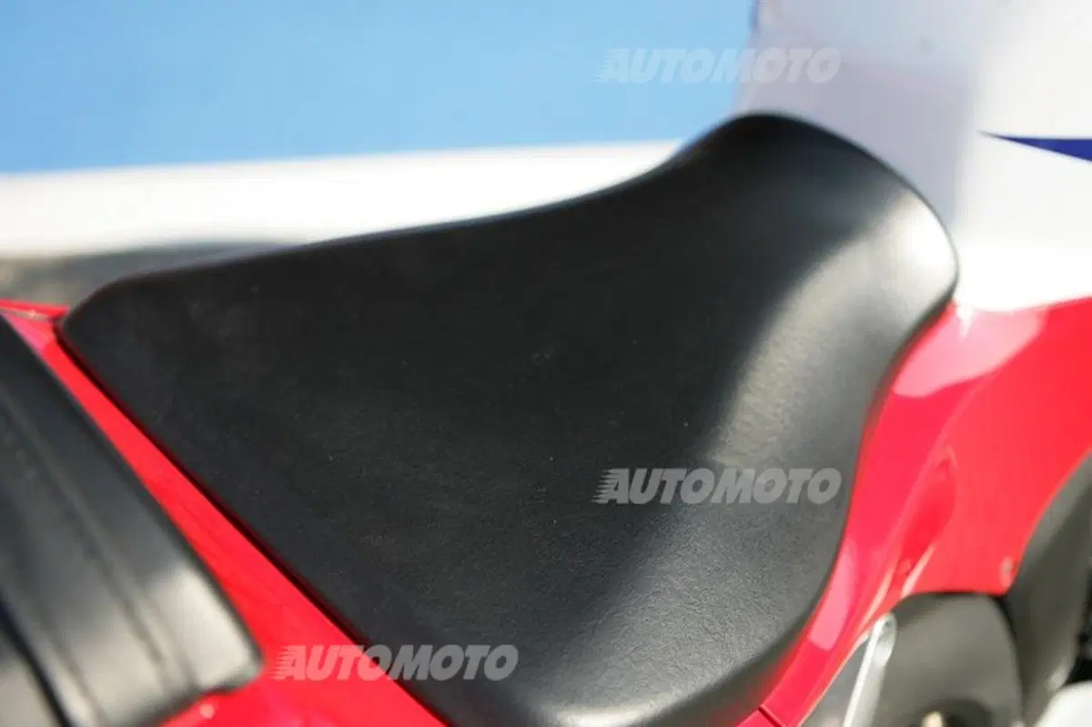 Six Wheels: auto e moto la sfida si gioca in pista (28)