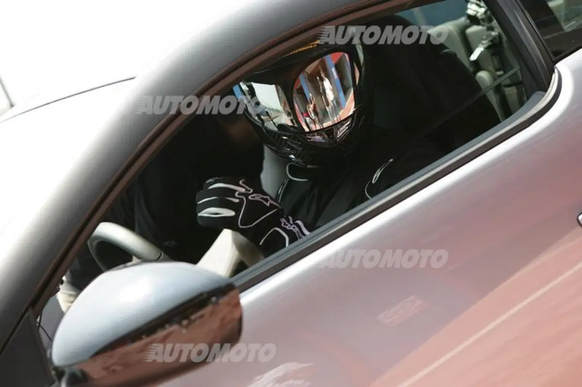 Six Wheels: auto e moto la sfida si gioca in pista (34)