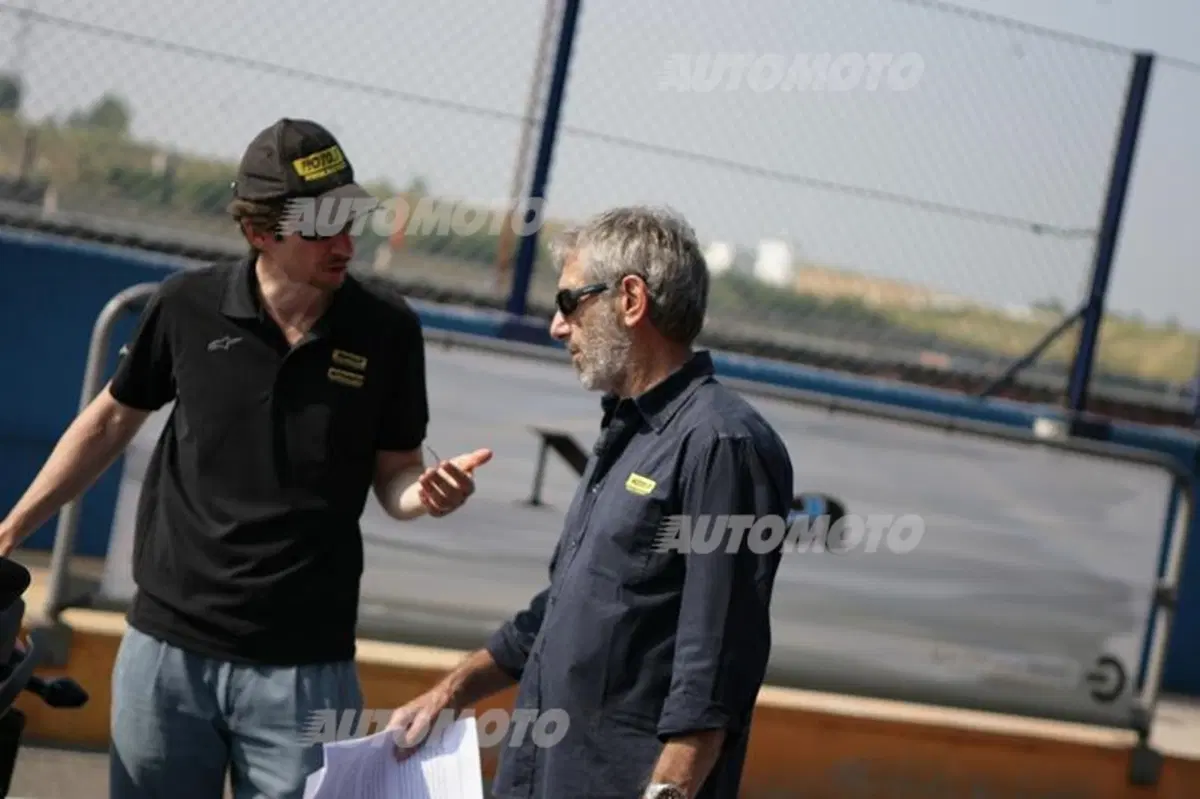 Six Wheels: auto e moto la sfida si gioca in pista (37)