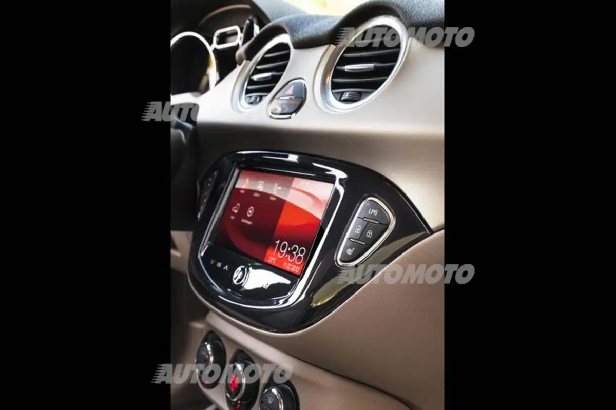 Opel Adam 1.4 GPL Tech (5)