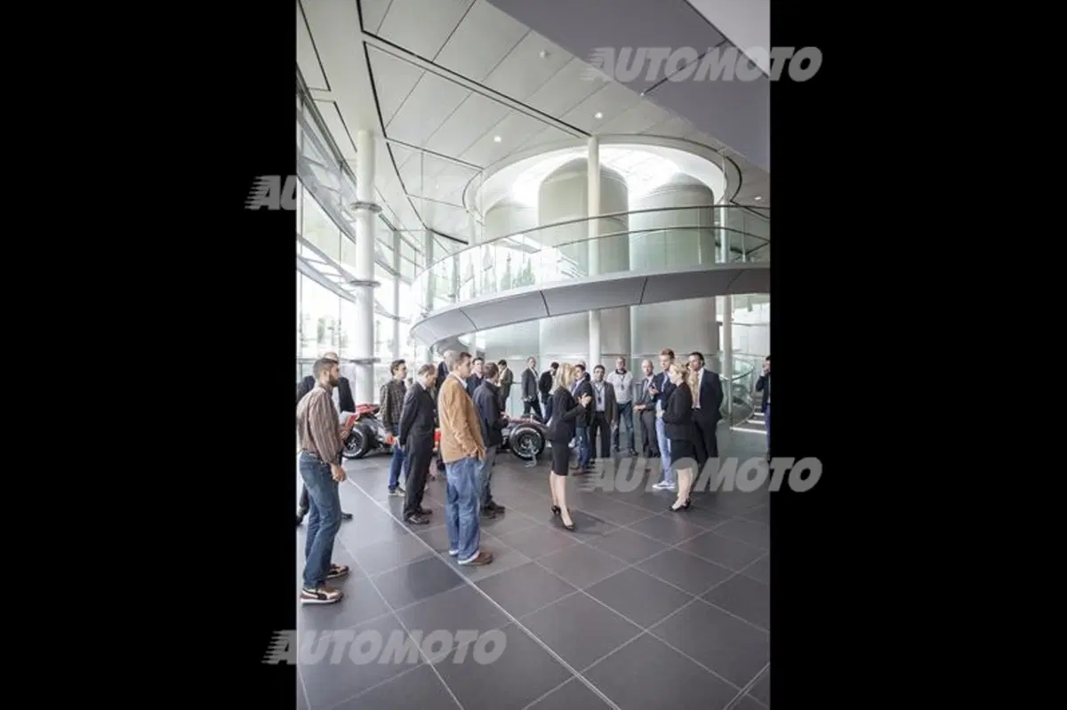 Paul Mackenzie: «McLaren P1? Pensata per essere la sportiva migliore di sempre» (56)
