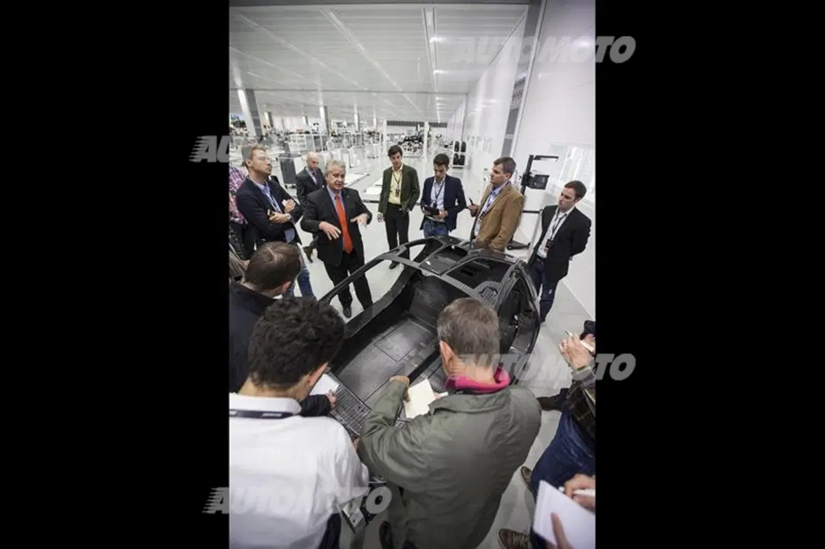 Paul Mackenzie: «McLaren P1? Pensata per essere la sportiva migliore di sempre» (64)