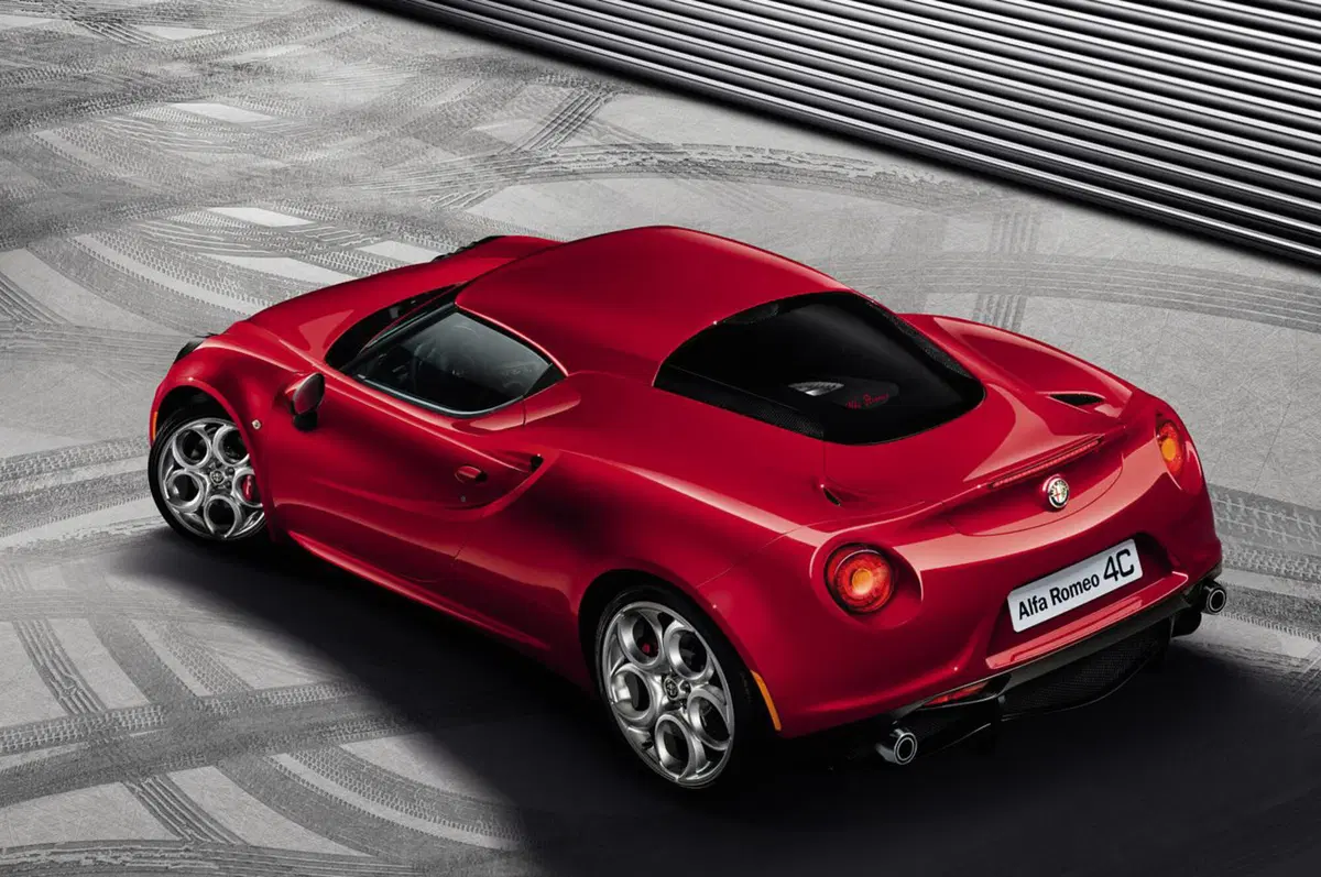 Alessandro Maccolini: «Alfa Romeo 4C? Bellezza necessaria» (18)