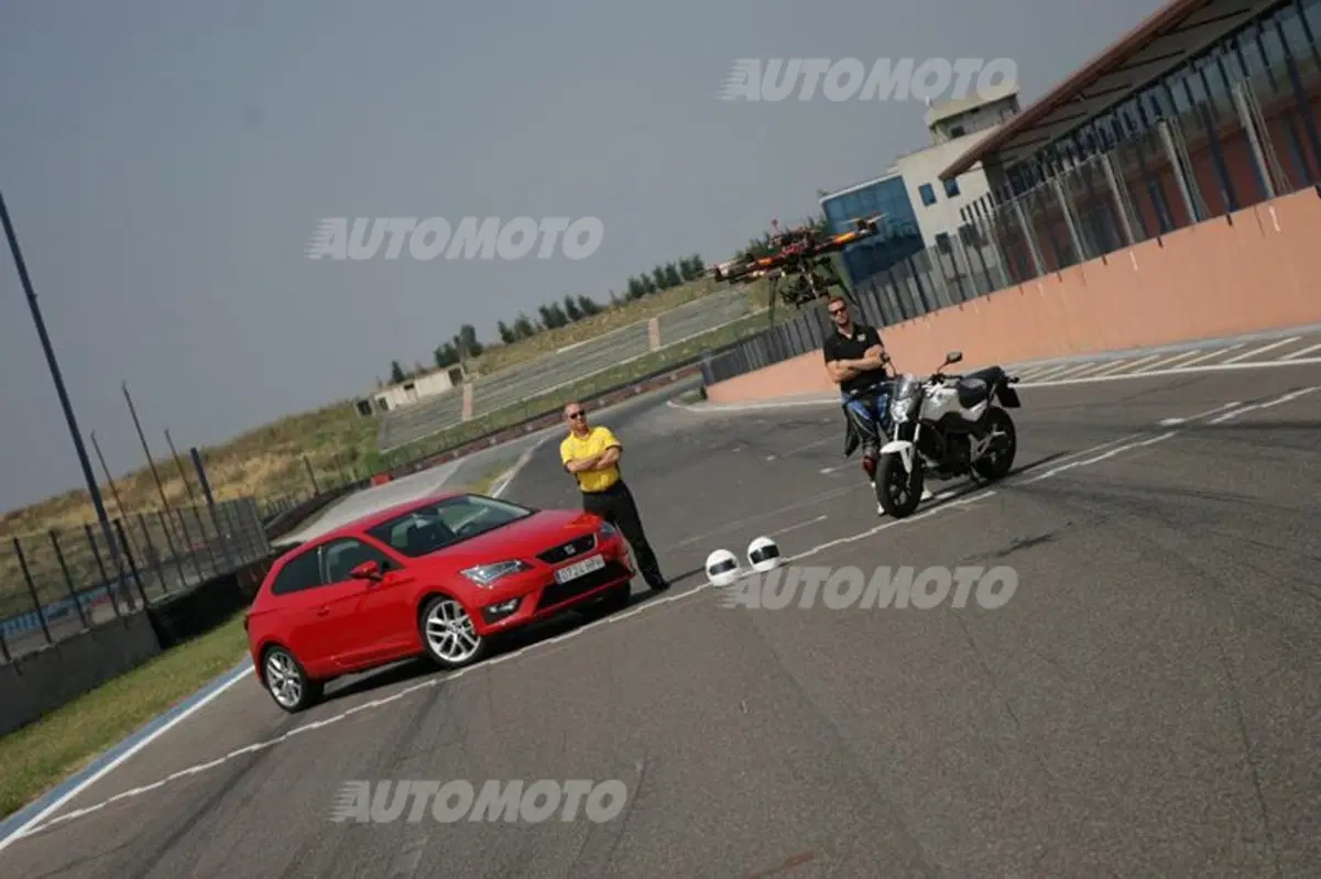 Six Wheels: Seat Leon SC FR e Honda NC700S uniscono le forze per battere Gillo (5)