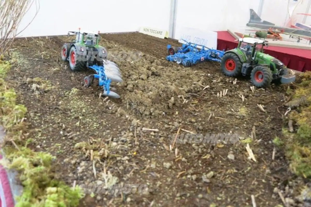 Novegro: all'Hobby Model Expo 2013 anche auto e moto (13)