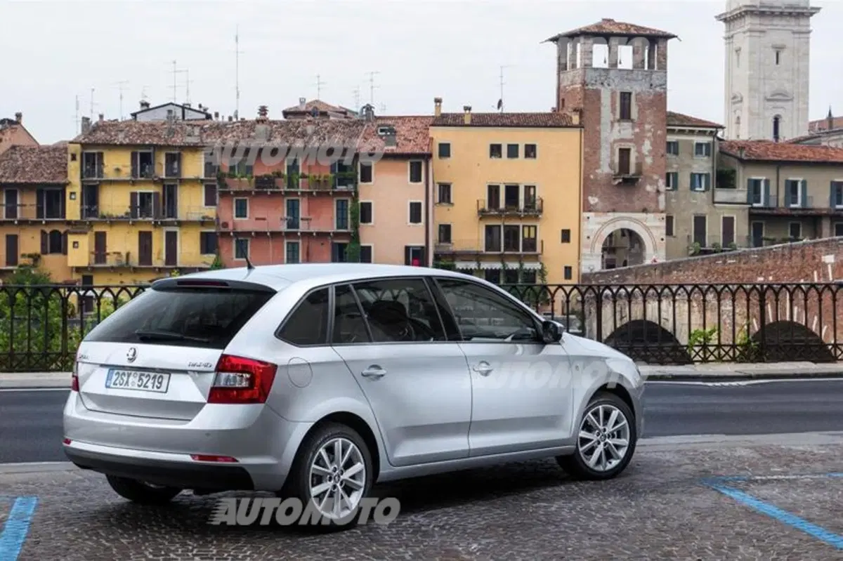 Skoda Rapid Spaceback: listino prezzi (10)