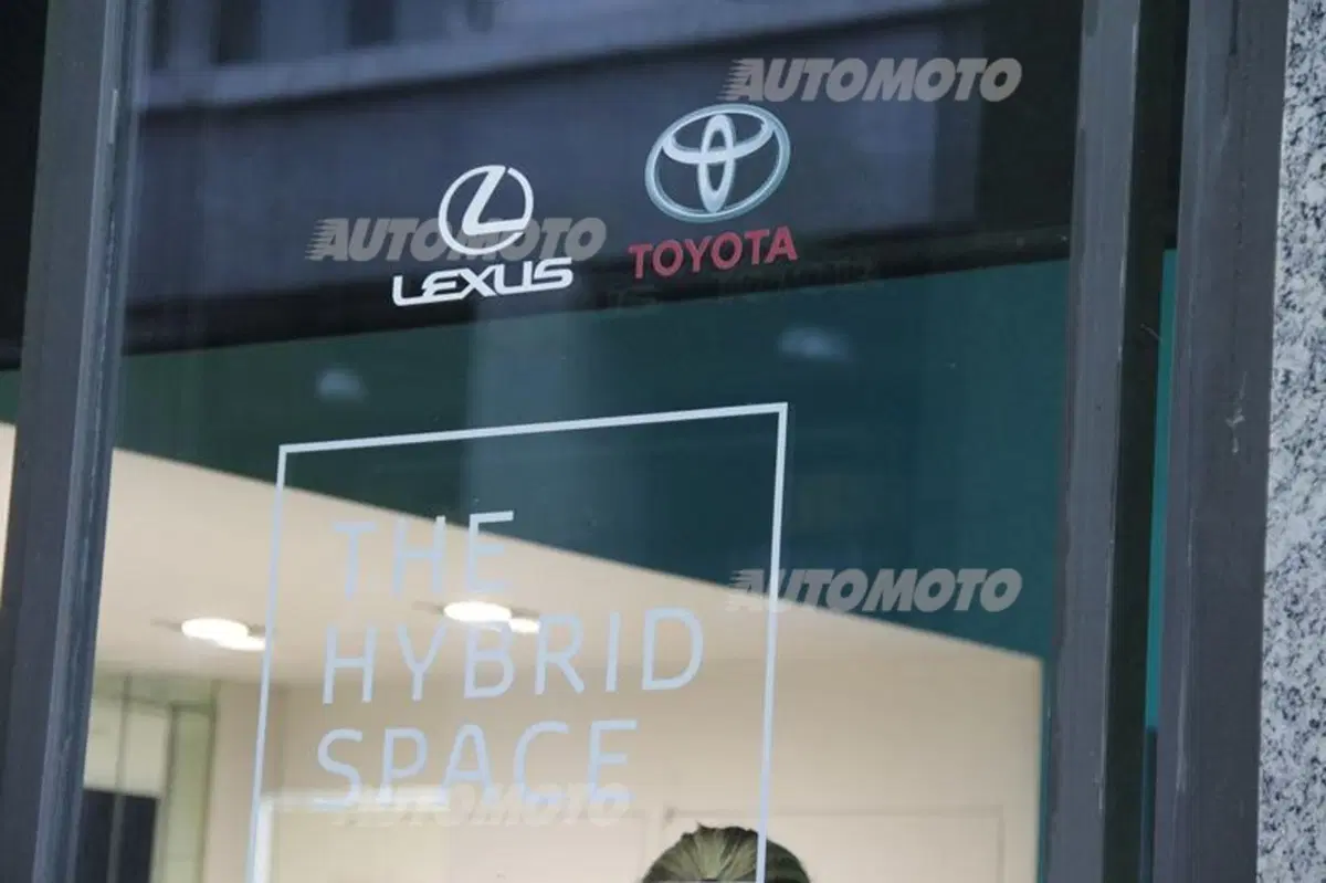 “The Hybrid Space”: come scoprire la tecnologia ibrida Toyota a Milano (2)