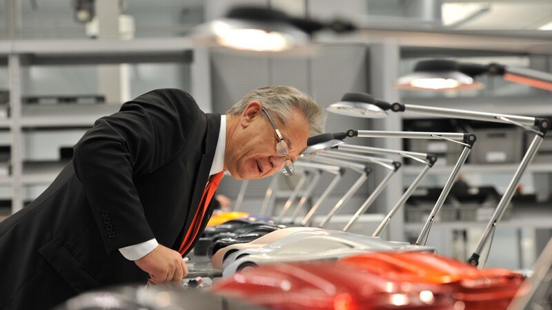 Foster, McLaren P1: &laquo;A Woking produciamo auto che cambiano le regole del gioco&raquo;