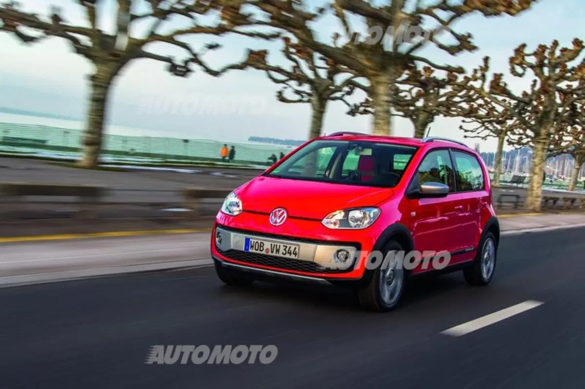 Volkswagen cross up! (12)