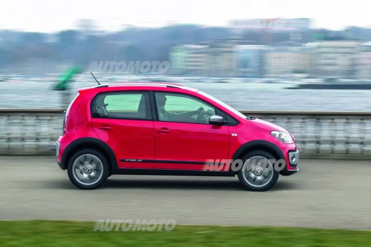 Volkswagen cross up! (17)
