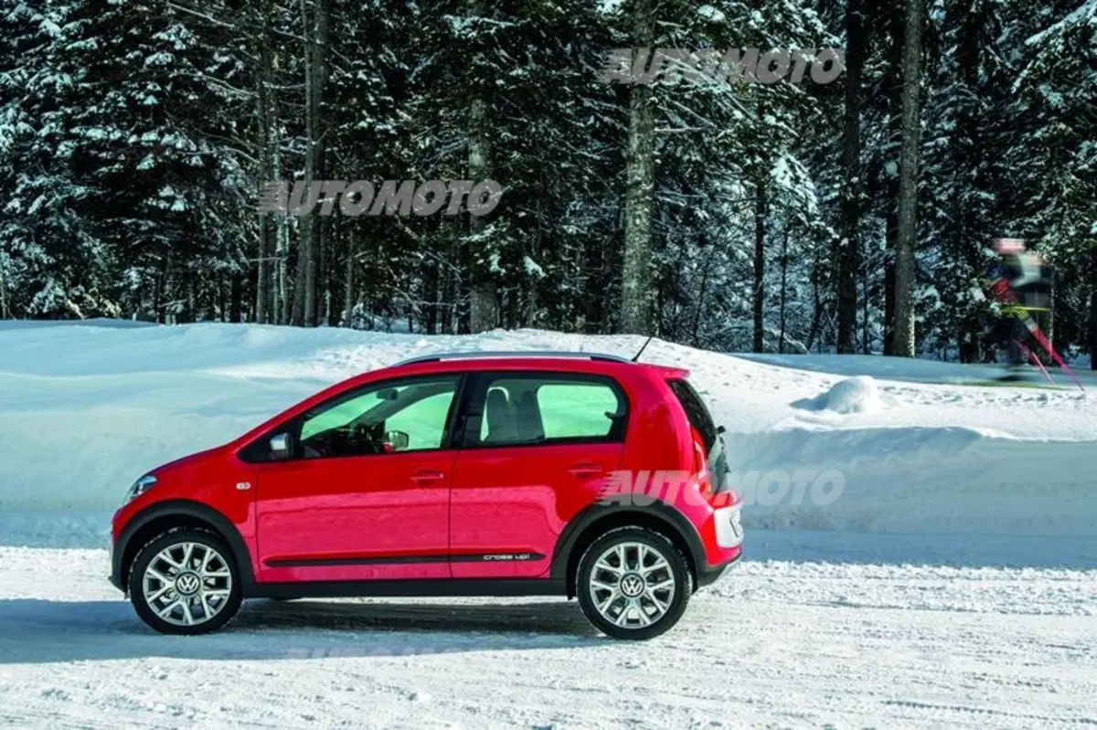 Volkswagen cross up! (20)