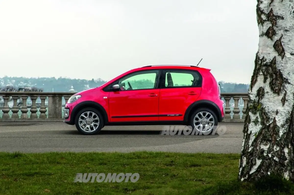 Volkswagen cross up! (27)