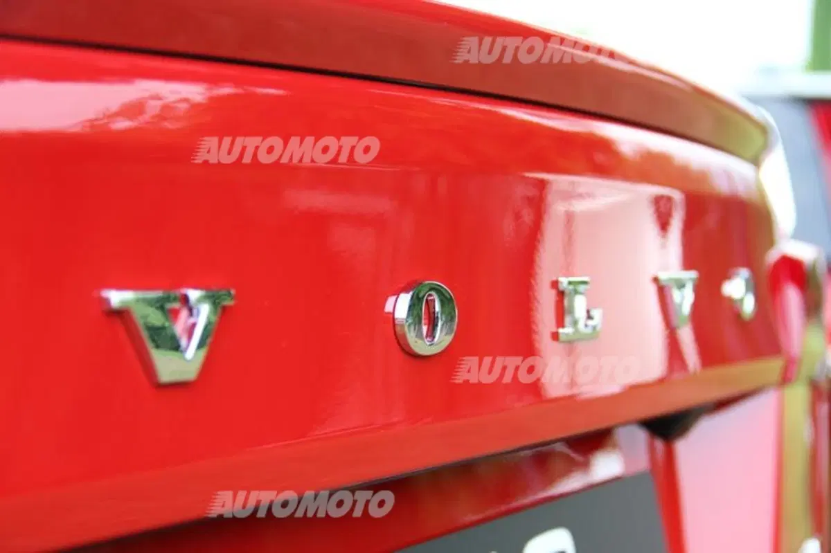 Michele Crisci: «I quattro cilindri Drive-E aprono una nuova era per Volvo» (15)