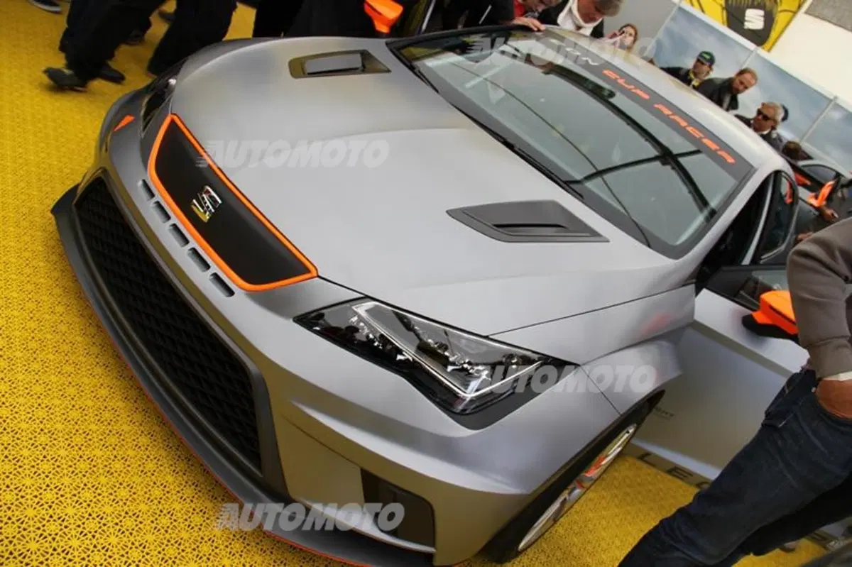 Peter Wyhinny, Seat: «Ho iniziato a correre con un VW Caddy TDI... su una ruota!» (9)